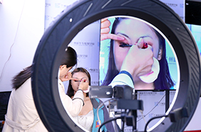 互聯(lián)網(wǎng)+形象設(shè)計(jì)