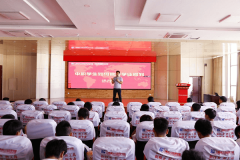 規(guī)劃明天,筑夢(mèng)遠(yuǎn)航 ——蘭州新華互聯(lián)網(wǎng)學(xué)校開展2021級(jí)秋季新生學(xué)業(yè)規(guī)劃講座