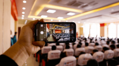 遵守交通法規(guī),關(guān)愛生命安全——蘭州新華互聯(lián)網(wǎng)中等職業(yè)學(xué)校開展安全教育講座