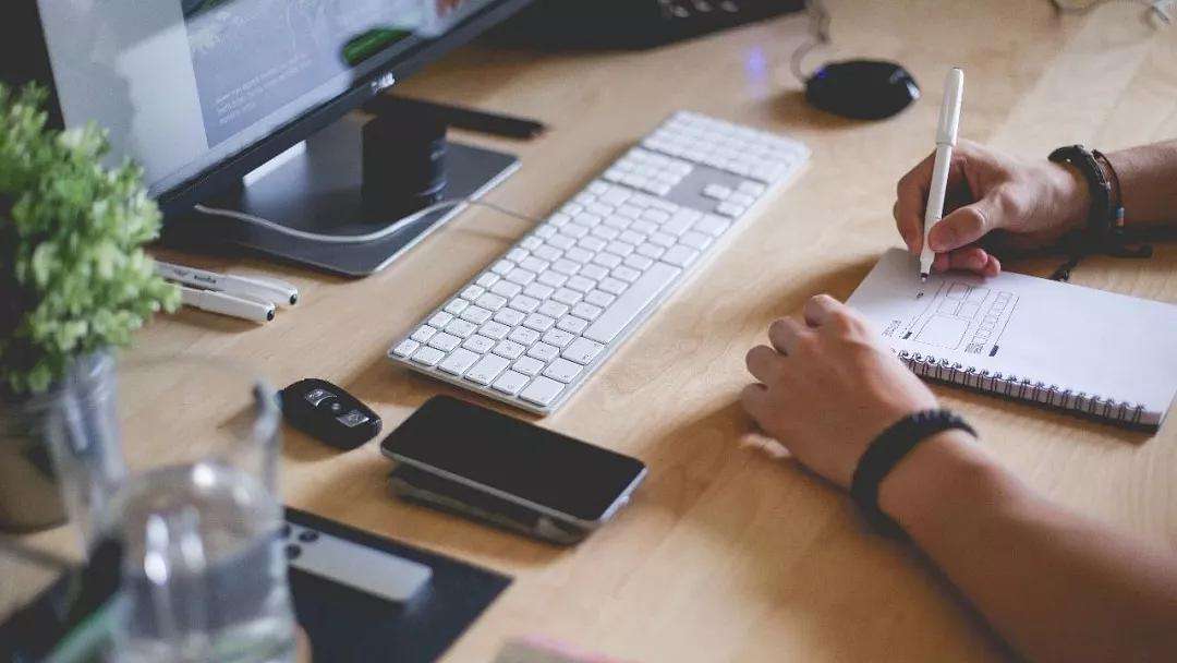 工作越來越難找?來蘭州新華就對了,工作的事交給我們