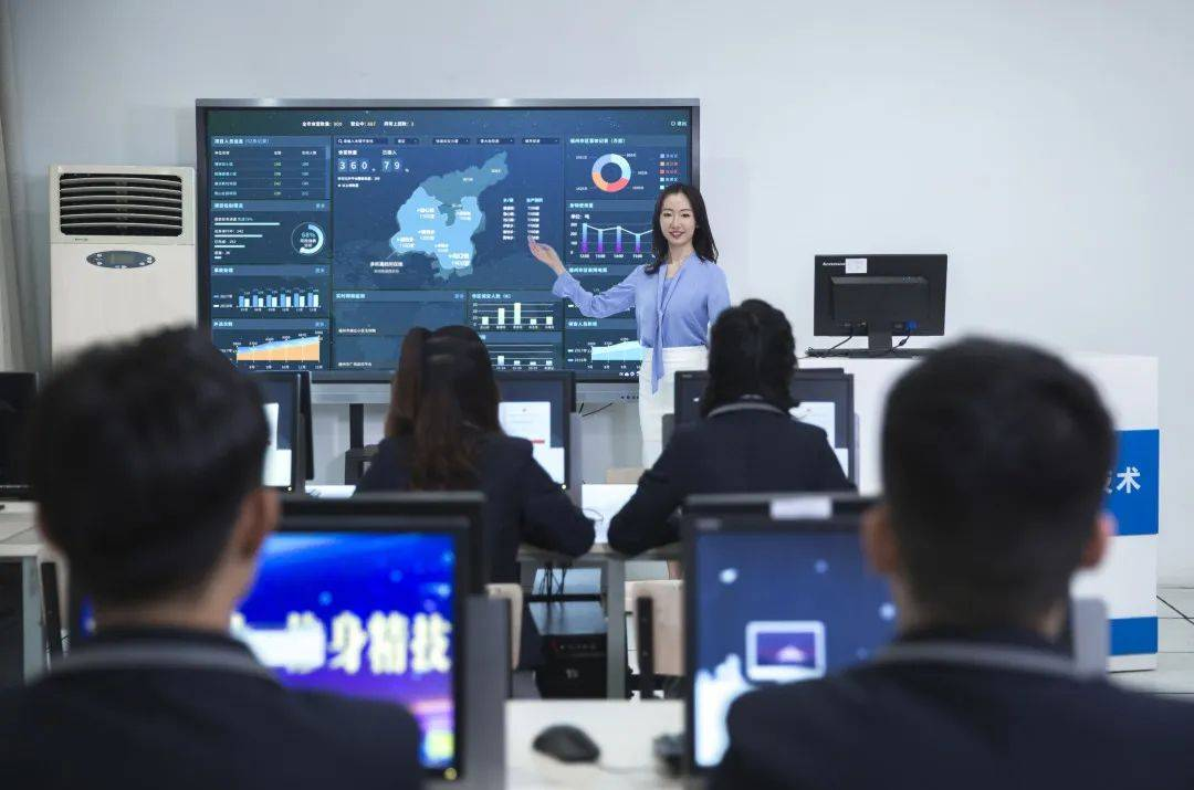 中考過后，近九成家長關(guān)注職業(yè)教育