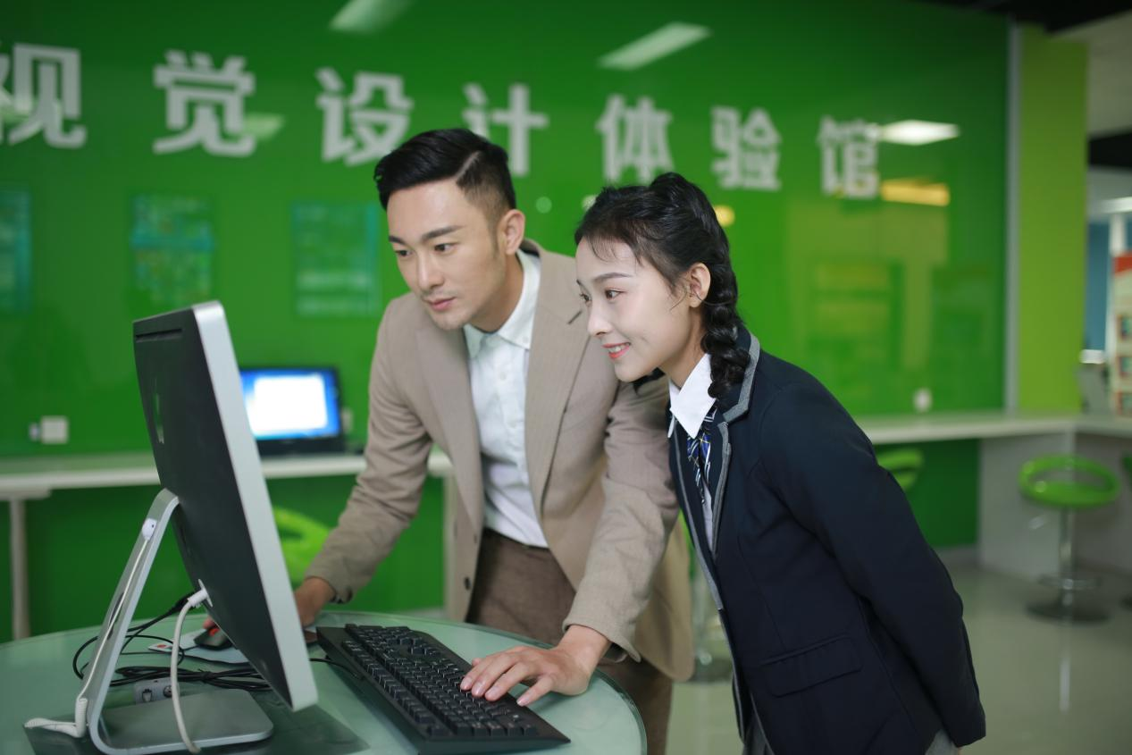 中國互聯網30年丨網民規模達10.79億人，數字經濟新動能持續釋放