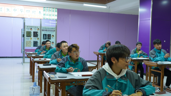 弘揚傳統文化，抒發愛國熱情——蘭州新華雙節活動