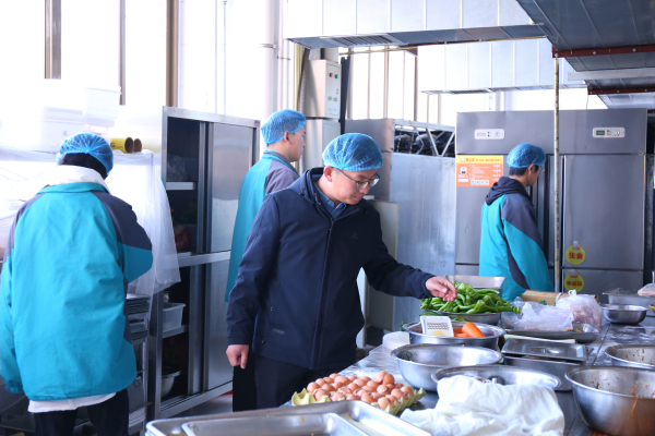 蘭州新華食品安全檢查-強化校園食品監管 筑牢食品安全“網”