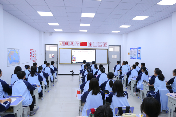 關于舉行2024年新高考適應性測試的公告